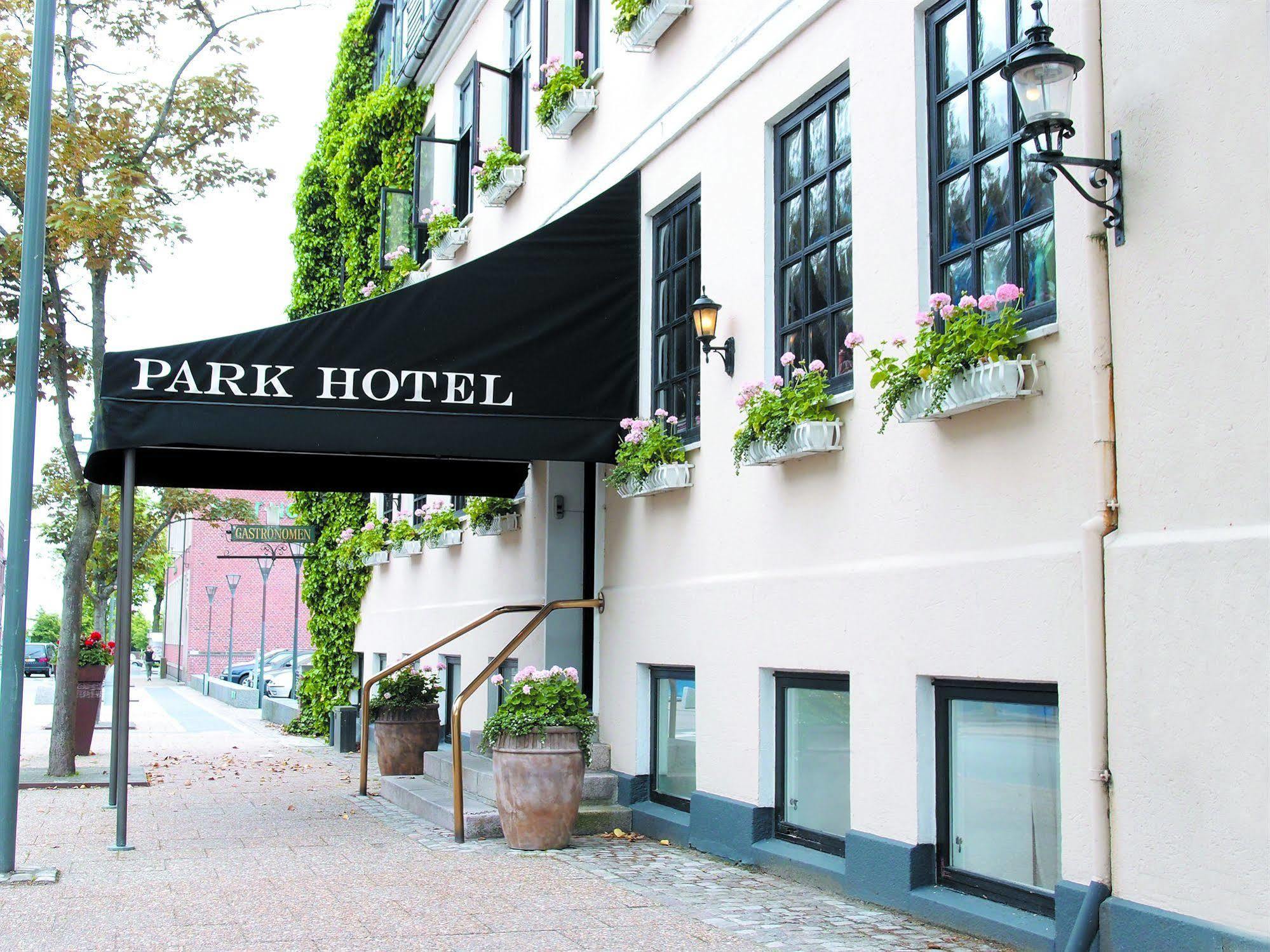 Park Hotel & Vinbar Фредериксхавн Экстерьер фото